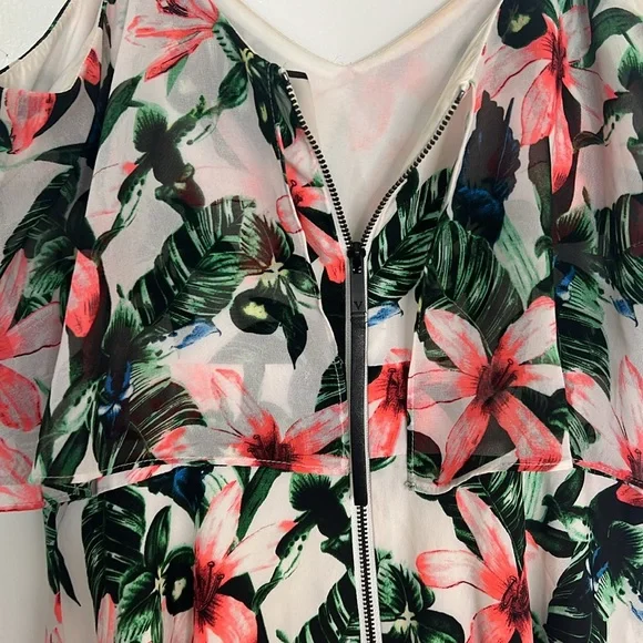 Vince Camuto - Women's Spaghetti Strap Ruffle Tropical Print Mini Dress Small - Picture 6 of 11